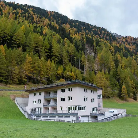 International House Zw 5 Апартаменти *